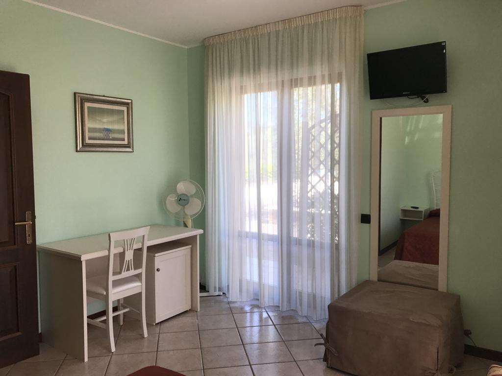 Agriturismo Il Crinale Castorano  Dış mekan fotoğraf